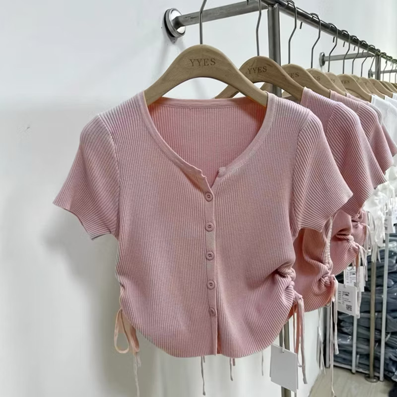 Áo thun nữ tay ngắn dáng croptop - Hình ảnh 2