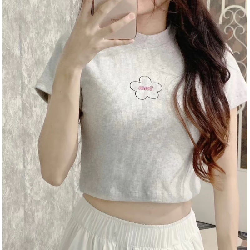 Áo thun croptop - Hình ảnh 3